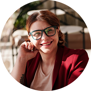 Picture of customer mentioning the ease of use of the performance management system