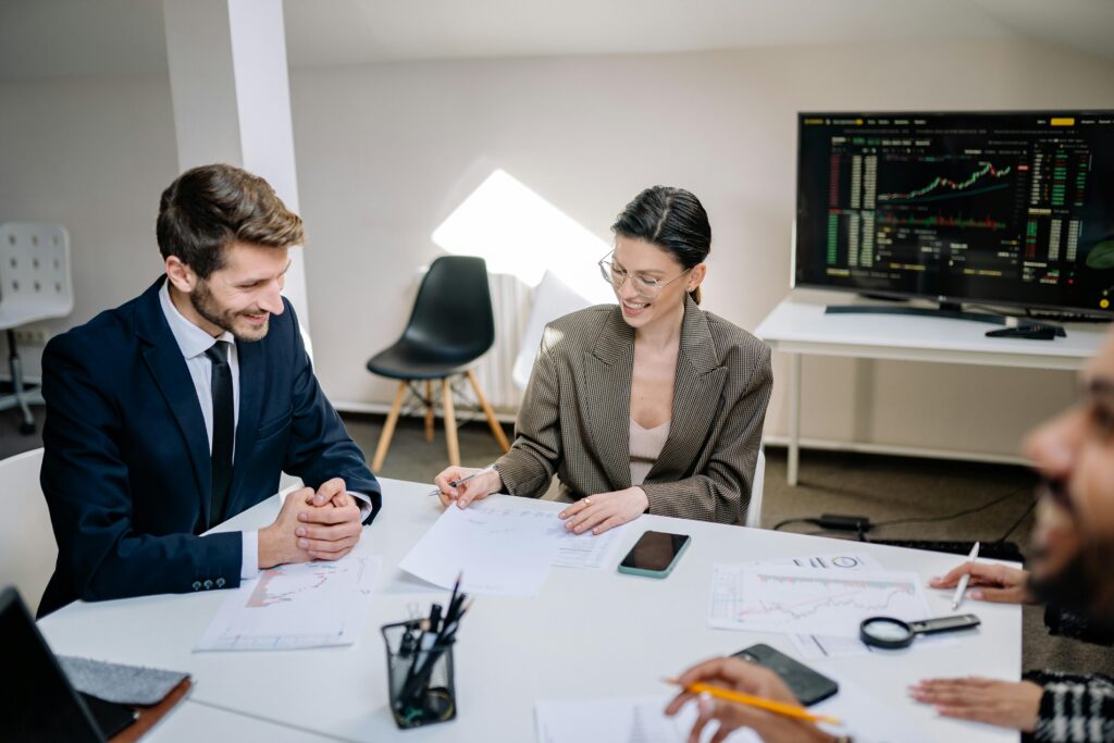 A woman leader in a business meeting with her colleagues